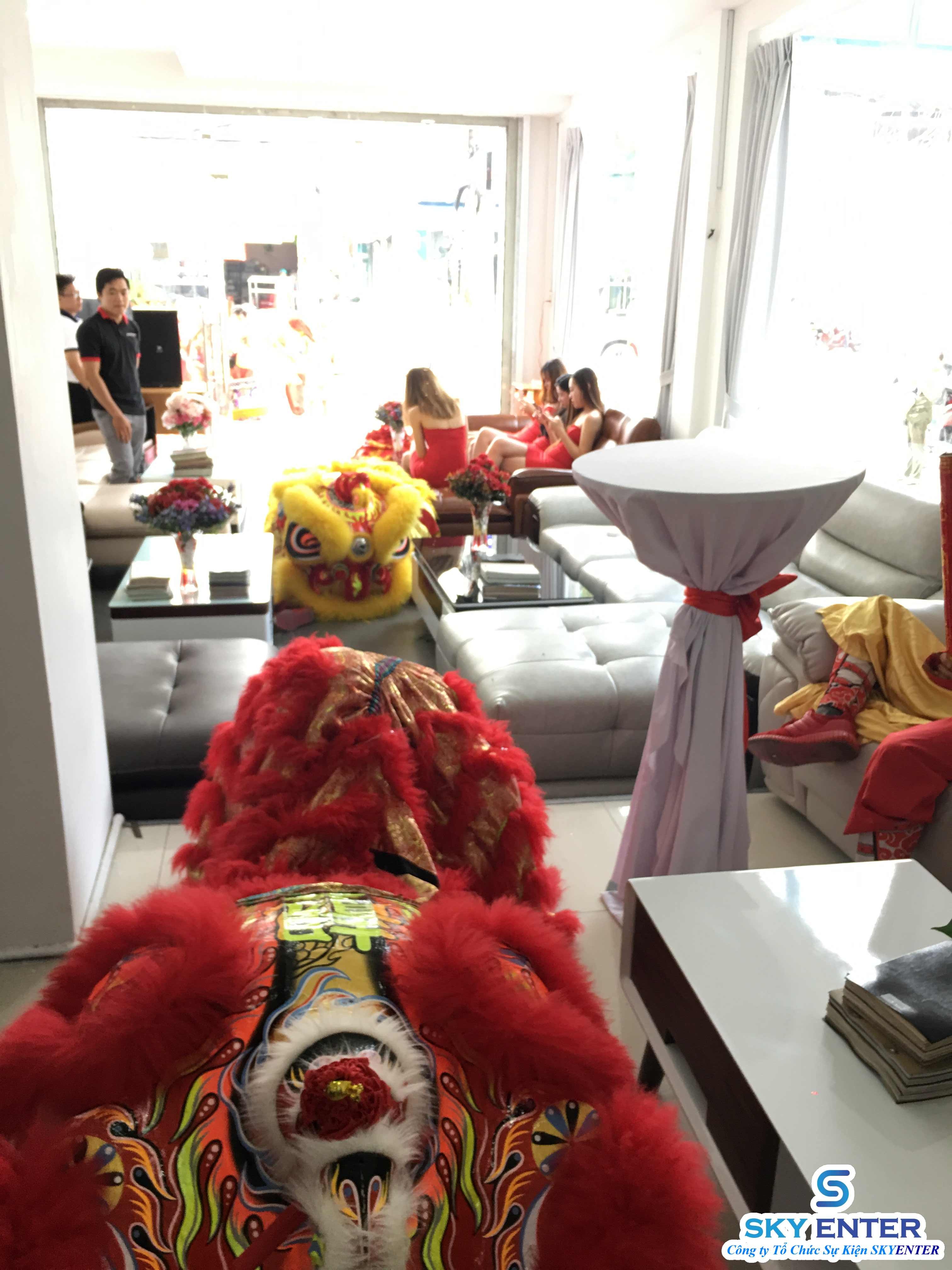 Khai Trương Cửa Hàng SoFa Sao Việt